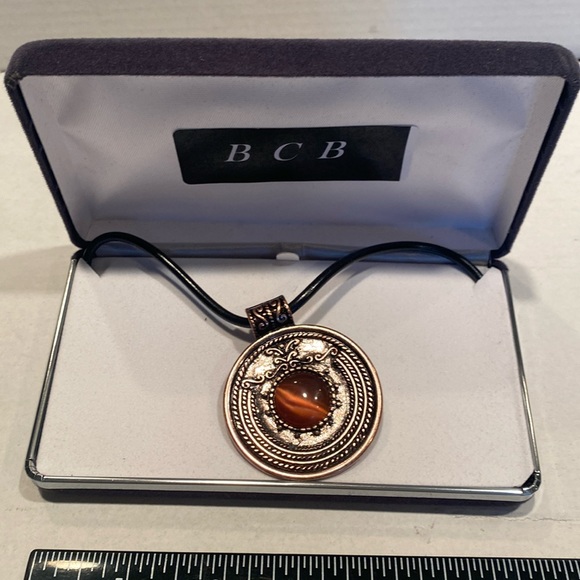 NIB Bronze one Medallion with Brown Luminescent Stone - Picture 2 of 4